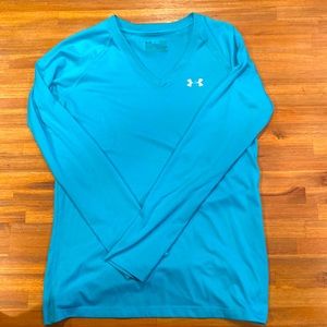 Under Armour long sleeve T. Size M. Blue/teal